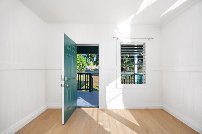 Building Photo - Newly Renovated Waialua Home on 1 Acre w/ Mountain Views – Pets Welcome