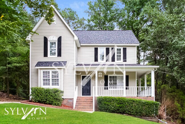 Primary Photo - Enjoy the coziness of this darling home