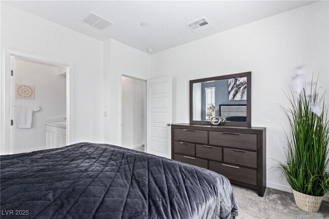 Building Photo - 965 Nevada State Dr