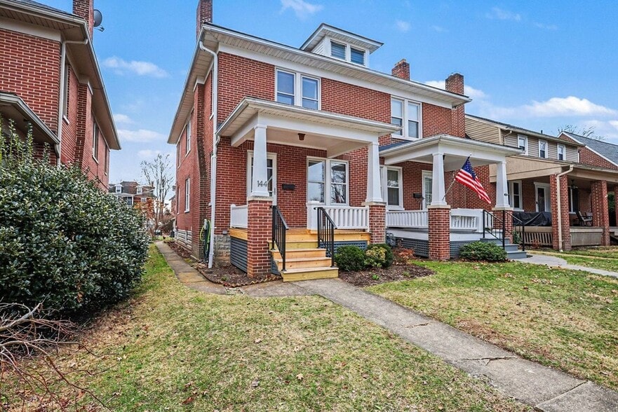 Building Photo - 144 Seminary Ave