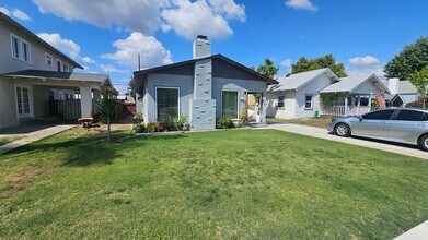 Building Photo - Charming house in Dinuba