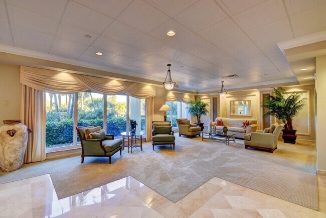 Building Photo - 4301 N Ocean Blvd