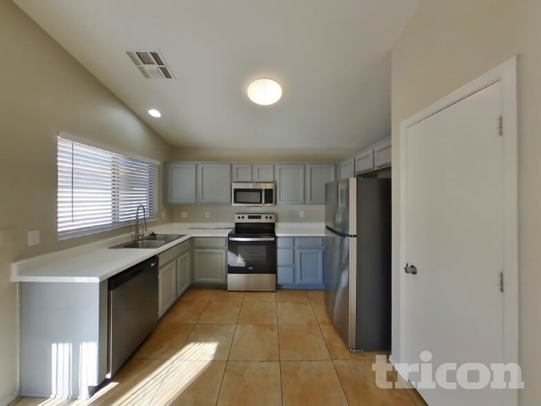 Building Photo - 11302 W Orchid Ln
