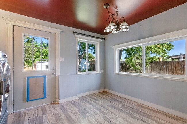 Building Photo - 2875 Fenton St