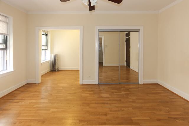 Building Photo - 4636 N Paulina St