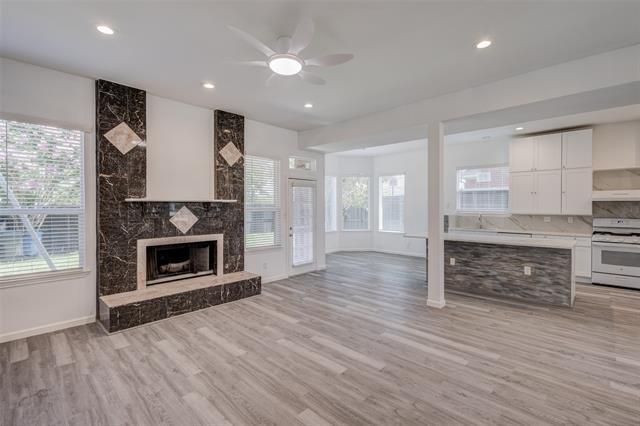Building Photo - 1521 Palisades Dr