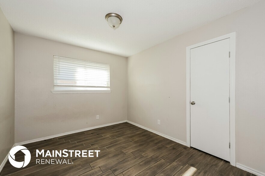Building Photo - 2311 Ridgestone Dr