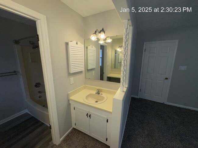 Building Photo - 203 Bayfield Loop