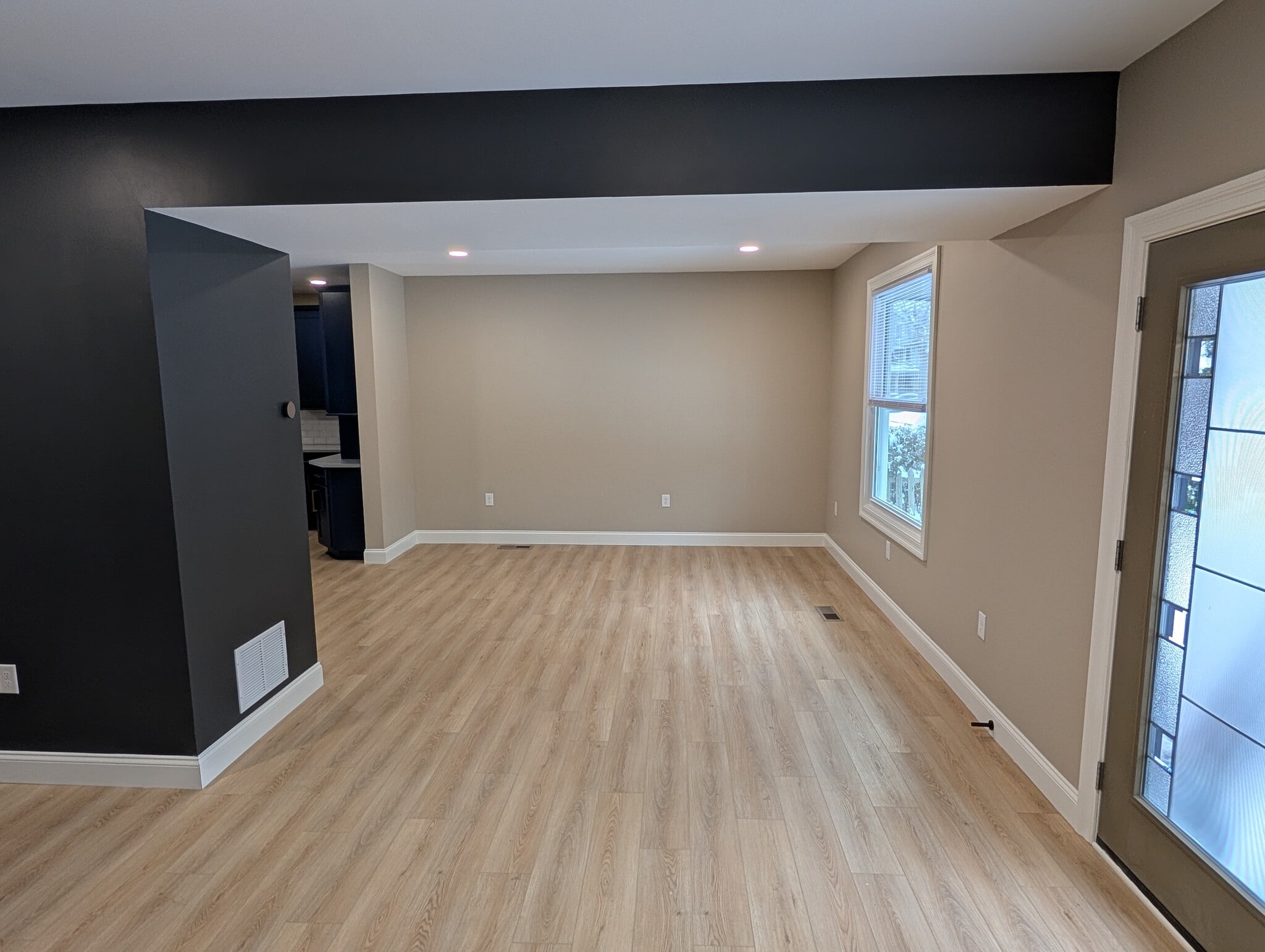 Living room - 319 Howard St