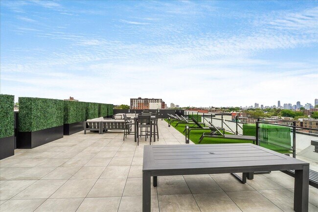 Building Photo - 121 34th St