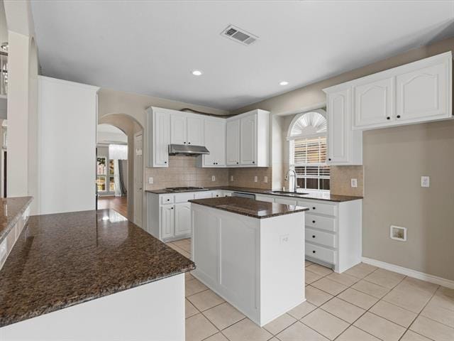 Building Photo - 408 Cave River Dr