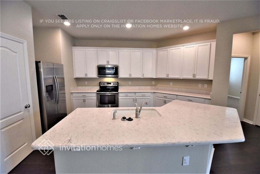 Building Photo - 4260 Moon Shadow Loop