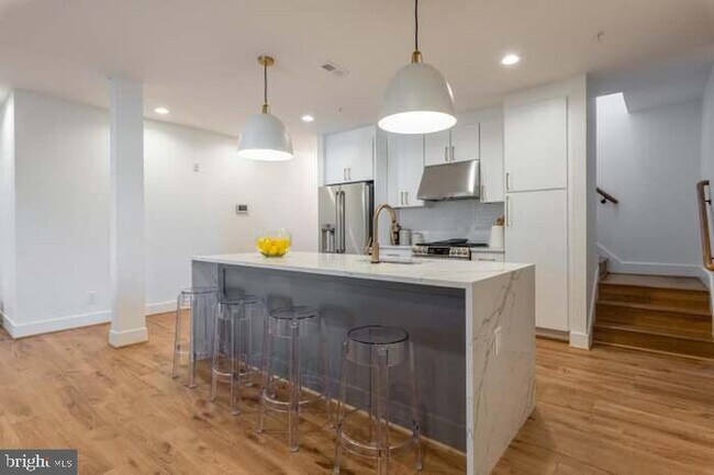 Building Photo - 1844 3rd St NW