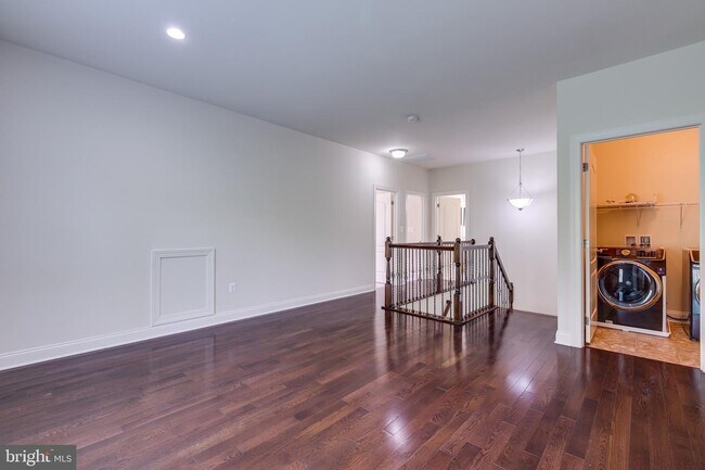 Building Photo - 42948 Courtland Chase Square