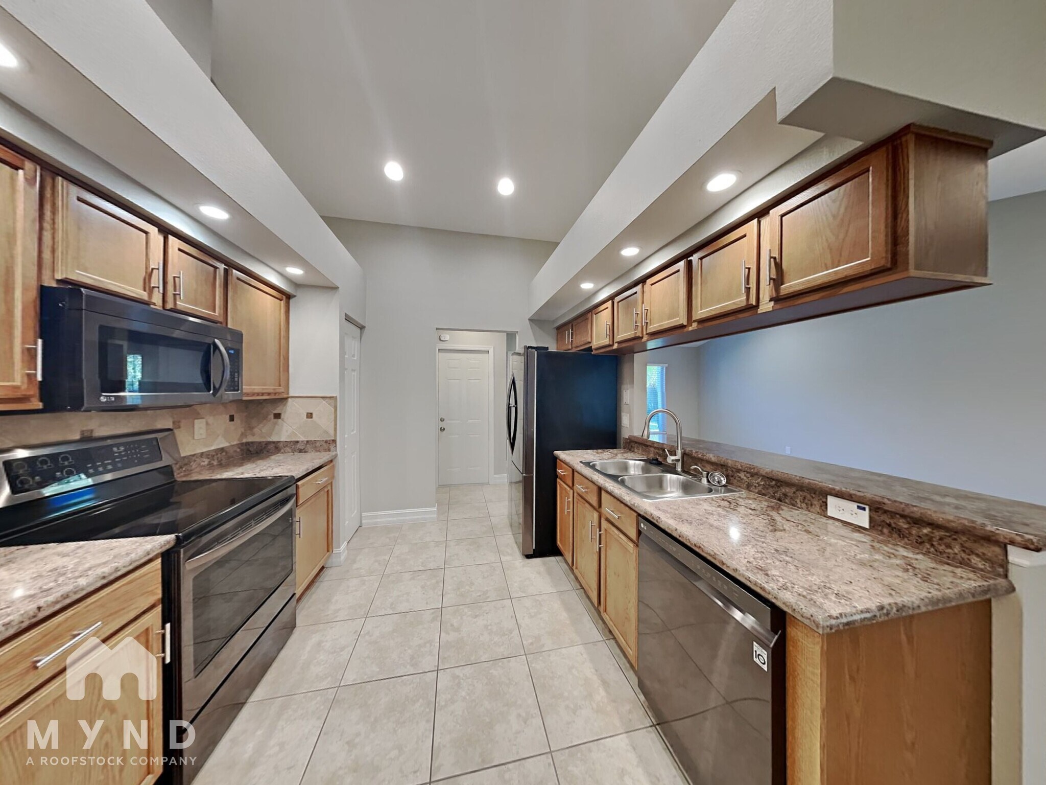 Building Photo - 8280 Philatelic Dr