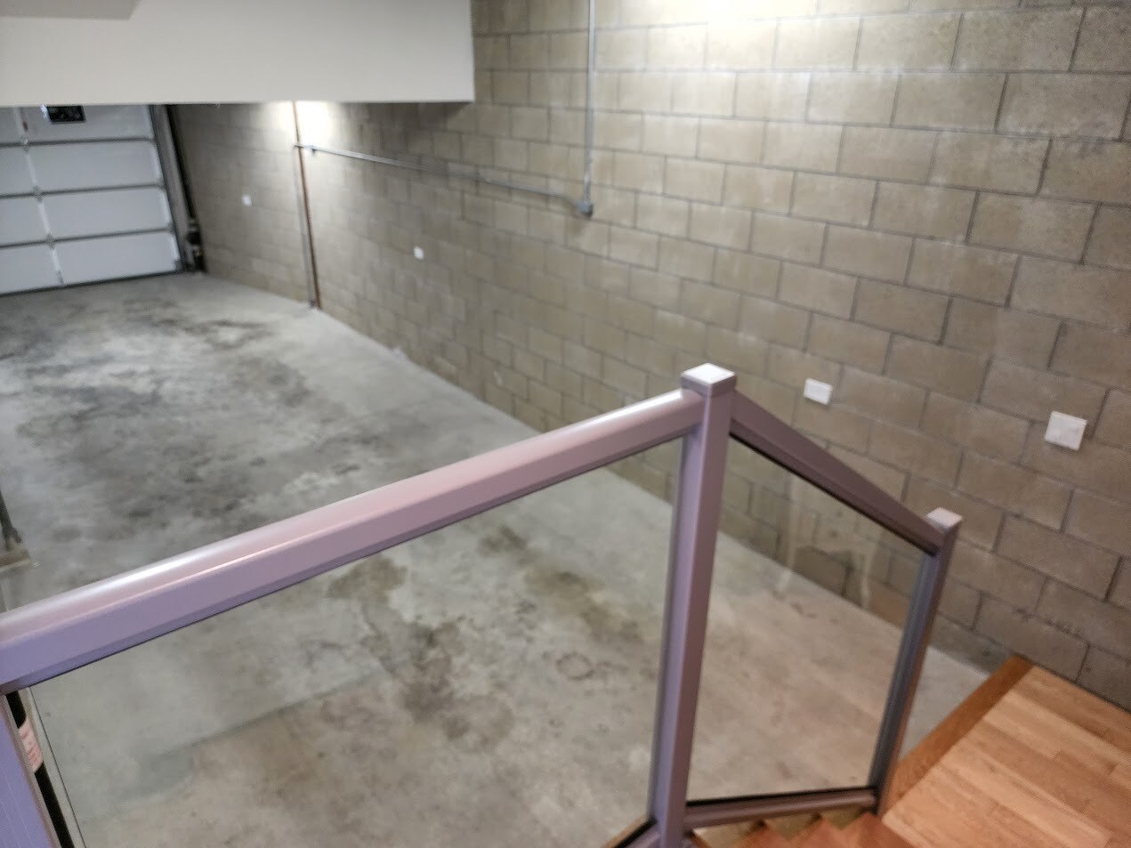 Building Photo - 742 N Hudson Ave