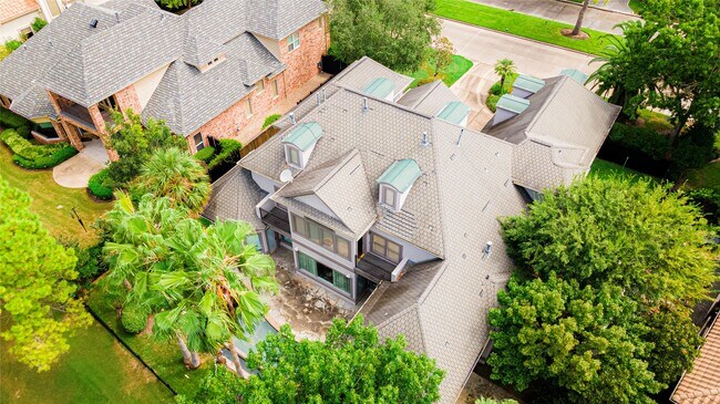Building Photo - 3202 Bonnebridge Way Blvd
