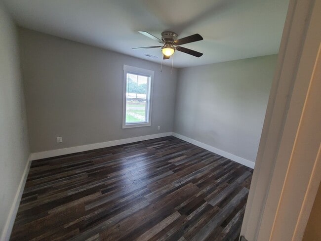 Building Photo - Vinemont/Cullman Area