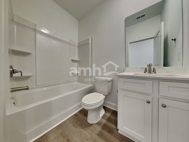 Building Photo - 1548 Aquamarine Dr