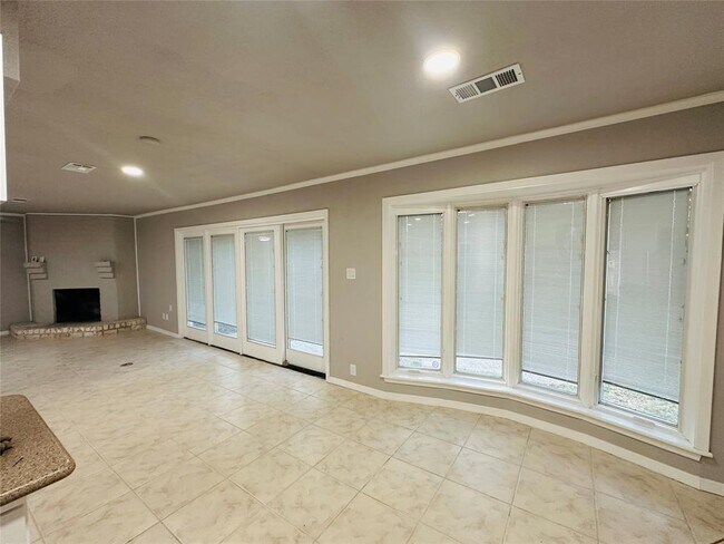 Building Photo - 5926 Par 4 Dr