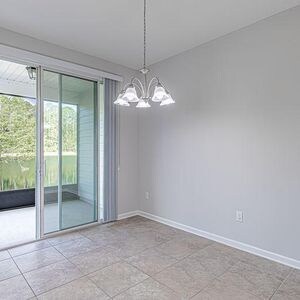 Building Photo - 319 Richmond Dr