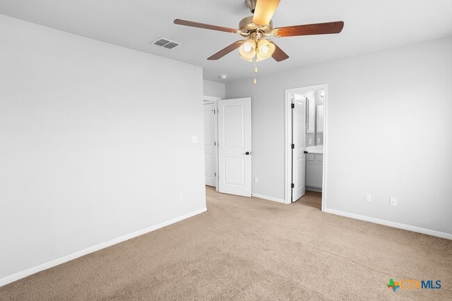 Building Photo - 105 Switchgrass St