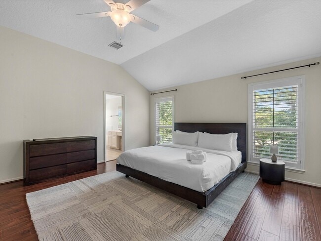 Building Photo - 14003 Stardust Ln