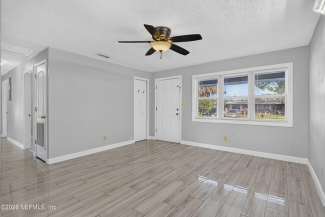 Building Photo - 442 Ameca Ave