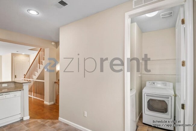 Building Photo - 3783 Dunmore Ln