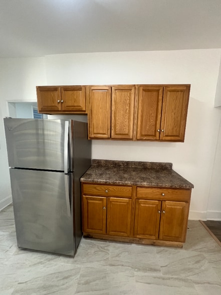 Building Photo - 52 2nd St