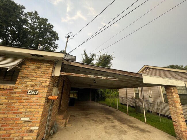 Building Photo - 4236 Delaware St