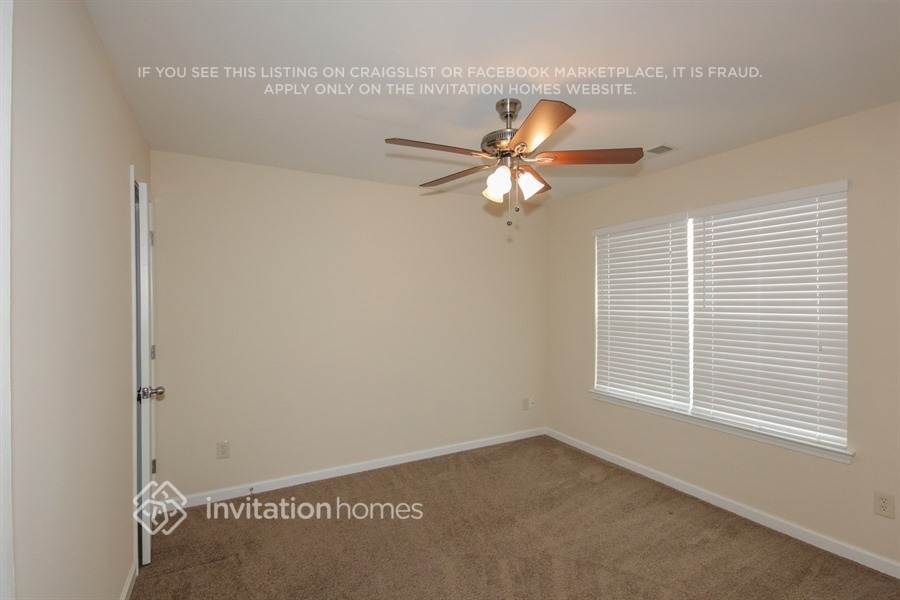 Building Photo - 1592 Ewing Farm Dr