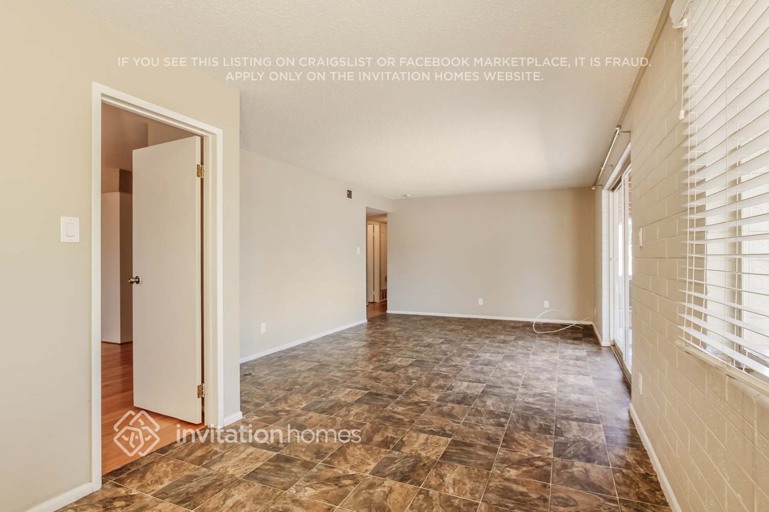 Building Photo - 5023 N 39th Dr