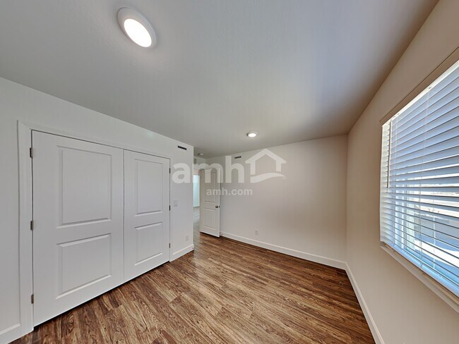Building Photo - 9133 S Conquistador Street
