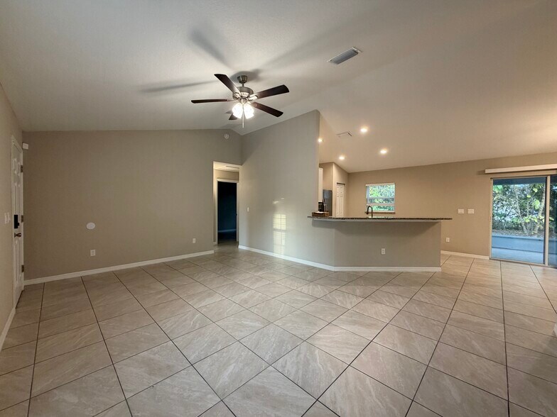 Building Photo - 7 Juniper Pass Way