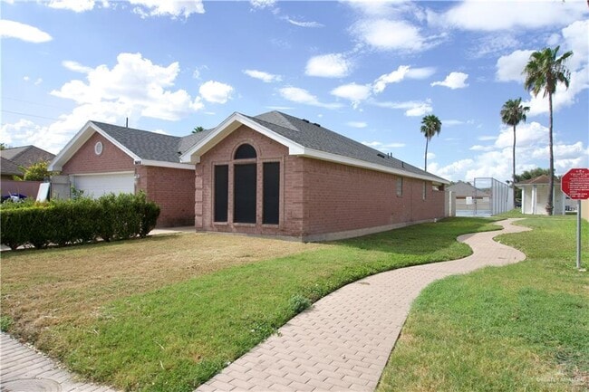 Building Photo - 3600 Cedar Ave