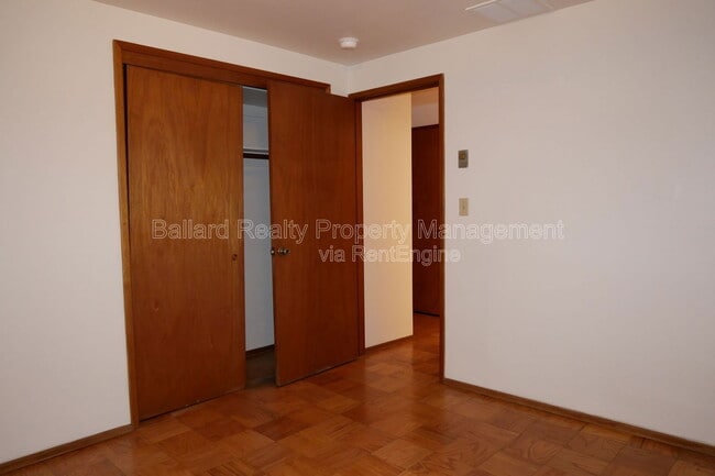 Building Photo - 4517 Evanston Ave N