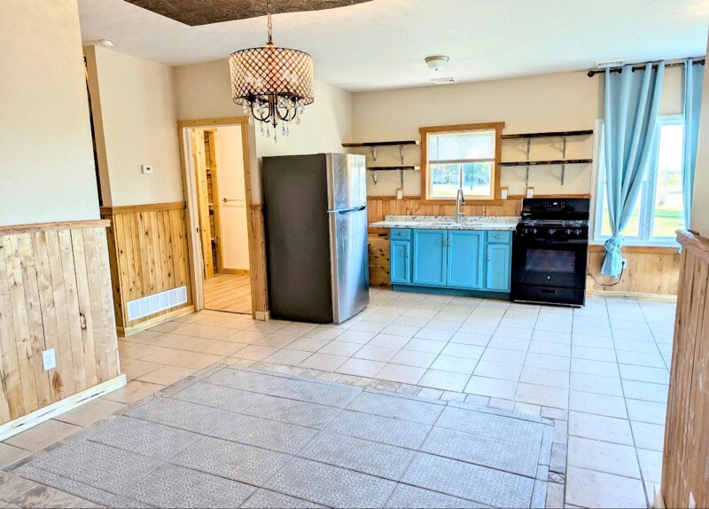 Building Photo - 2292-M68-33 M-68