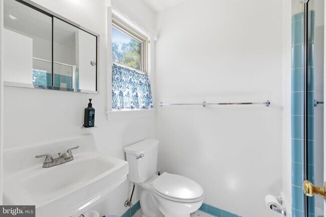 Building Photo - 6605 Grey Fox Dr
