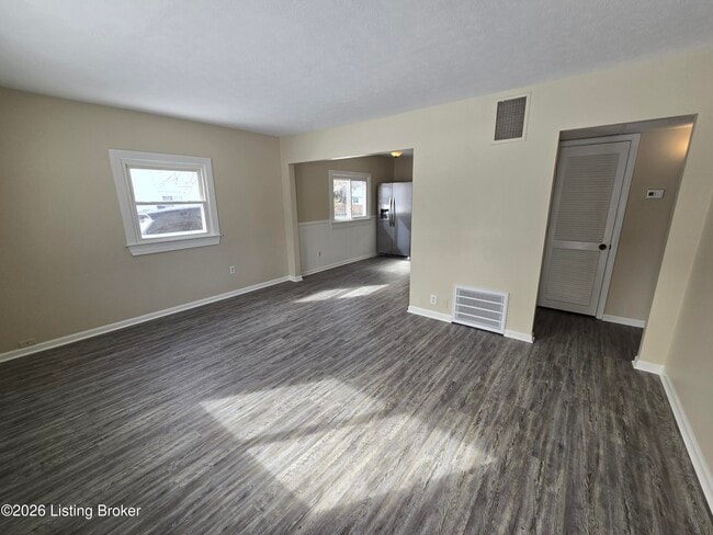 Building Photo - 214 Alpha Ave