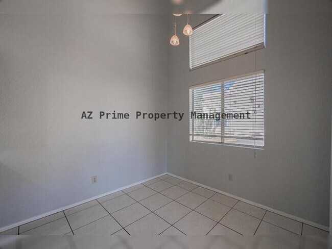 Building Photo - 2019 W Lemon Tree Pl