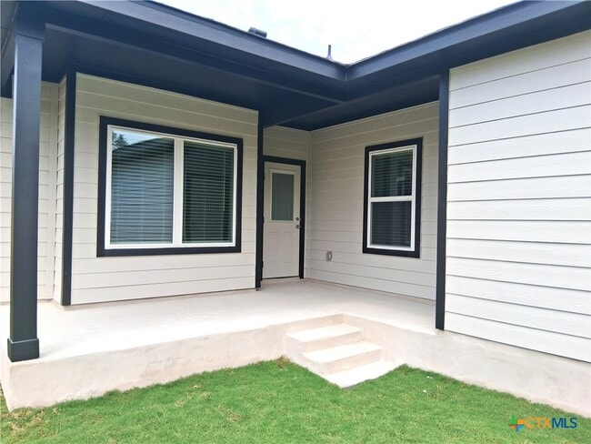 Building Photo - 253 Villars Dr