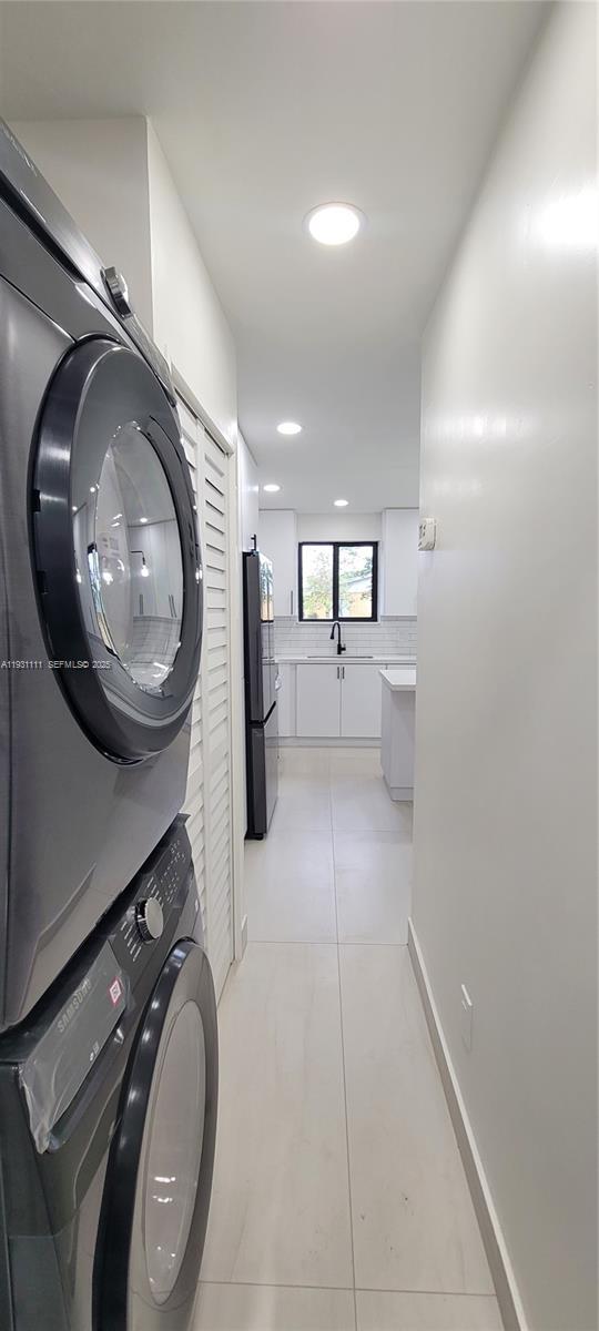 Building Photo - 800 Jann Ave