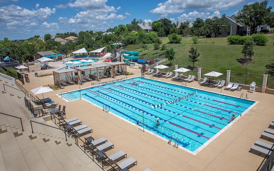 Building Photo - 15 Borello Dr