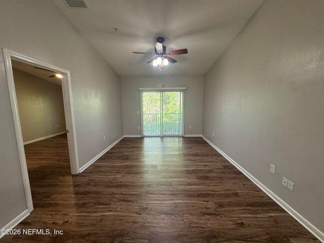 Building Photo - 6099 Maggies Cir