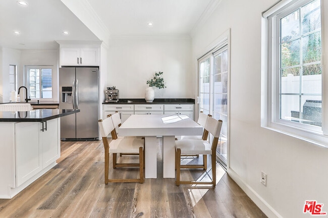 Building Photo - 4204 Flintlock Ln