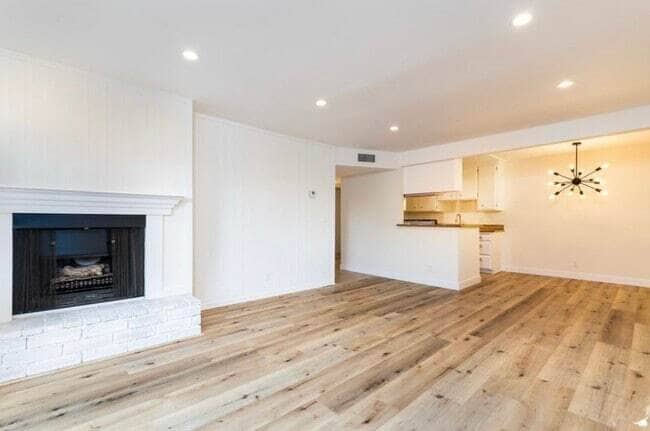 Building Photo - 4524 Tujunga Ave