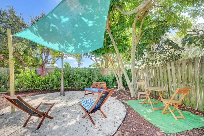 Building Photo - Charming 2BR House in Lake Worth Beach