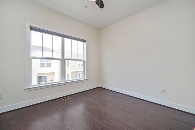 Building Photo - 5302 Masons Ln