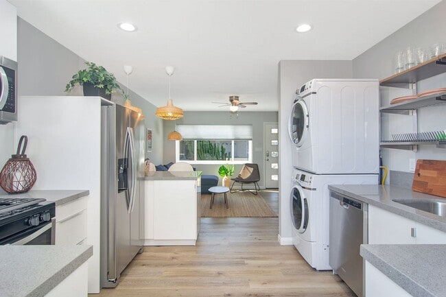 Building Photo - Cozy remodeled 2 beds 1 bath apt in Point Loma